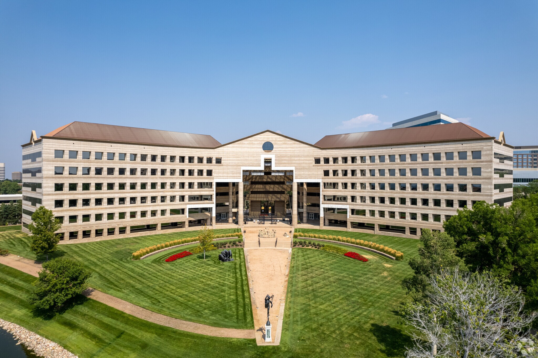 6312 S Fiddlers Green Cir, Greenwood Village, CO à louer Photo du bâtiment- Image 1 de 17