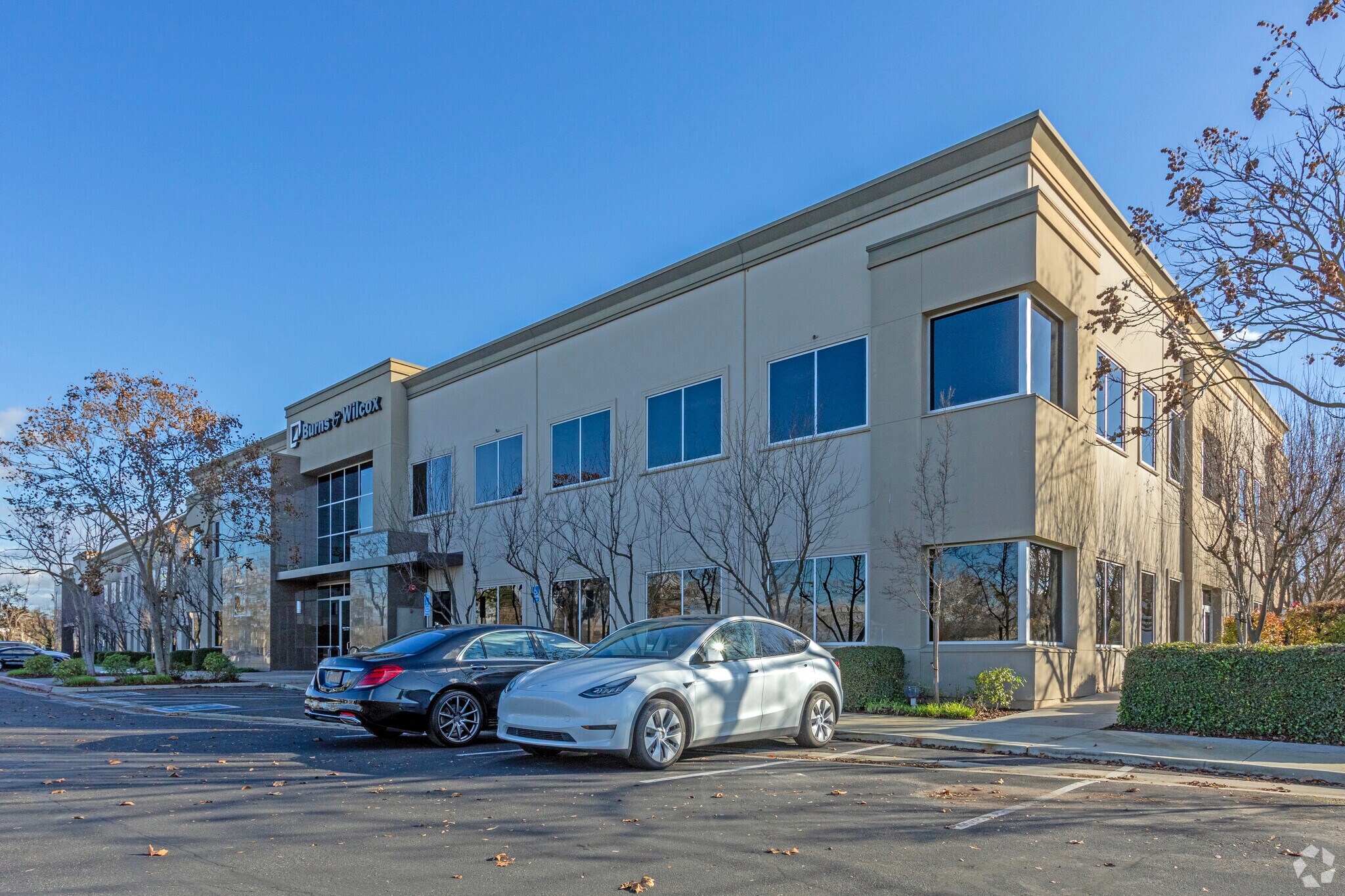 7575 N Palm Ave, Fresno, CA for lease Primary Photo- Image 1 of 4