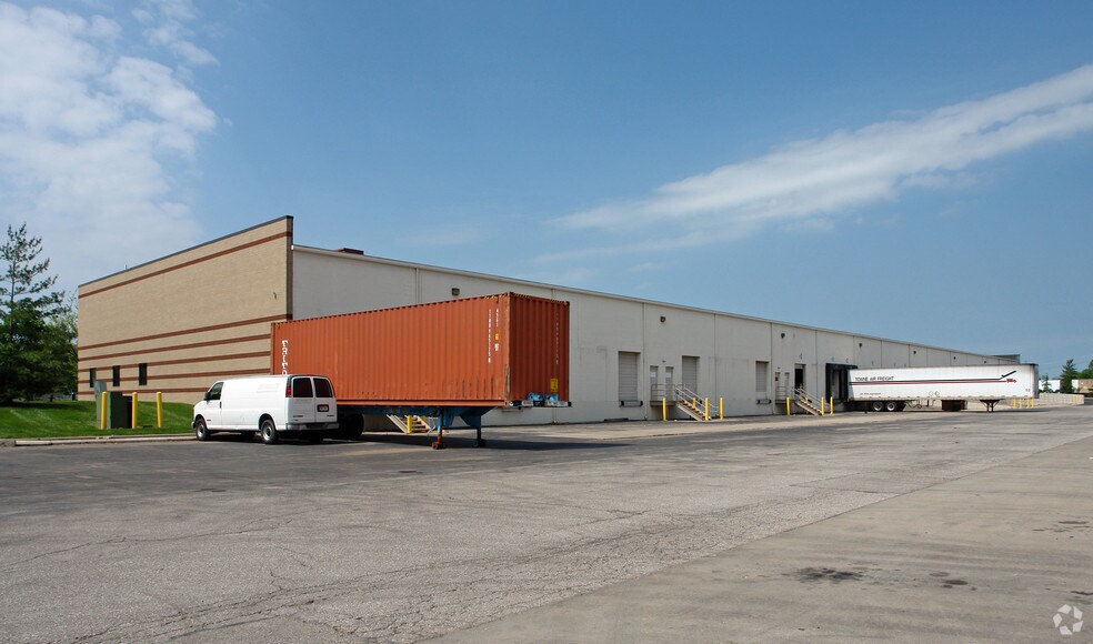 1840 Airport Exchange Blvd, Erlanger, KY à louer - Photo du bâtiment - Image 2 de 2