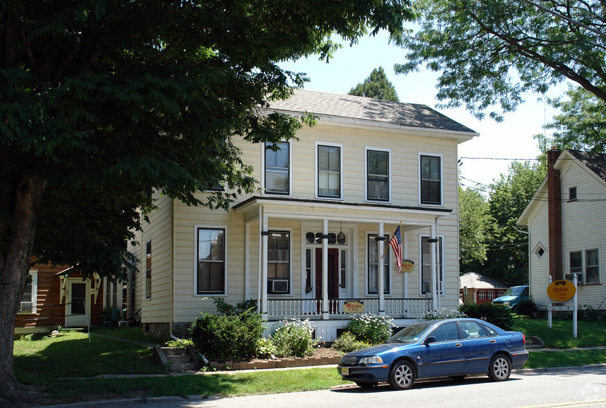 107 Greenwich St, Belvidere, NJ à louer - Photo du bâtiment - Image 1 de 18