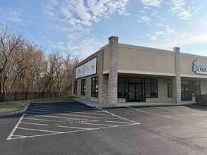 3966 Bristol Hwy, Johnson City, TN for lease Interior Photo- Image 1 of 5