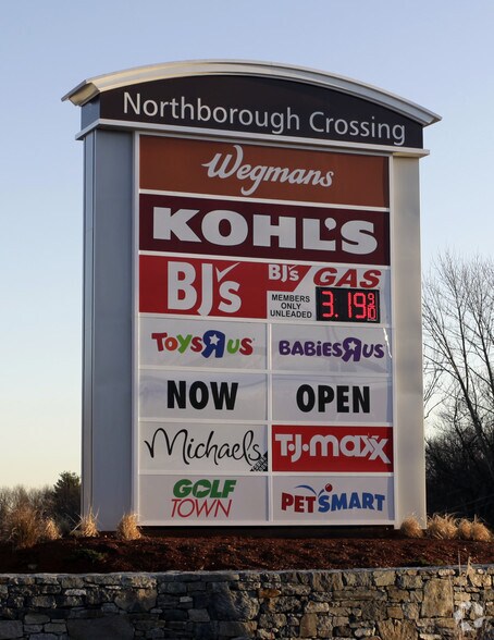 6102-9102 Shops Way, Northborough, MA à louer - Photo du bâtiment - Image 2 de 9