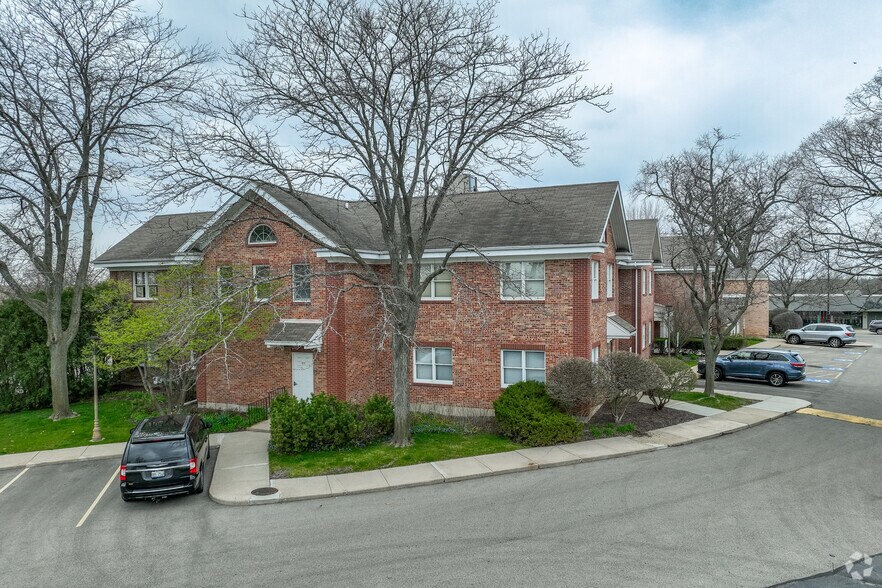 4615 E State St, Rockford, IL à louer - Photo du bâtiment - Image 3 de 4