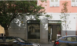 Plus de détails pour Multi-résidentiel à vendre