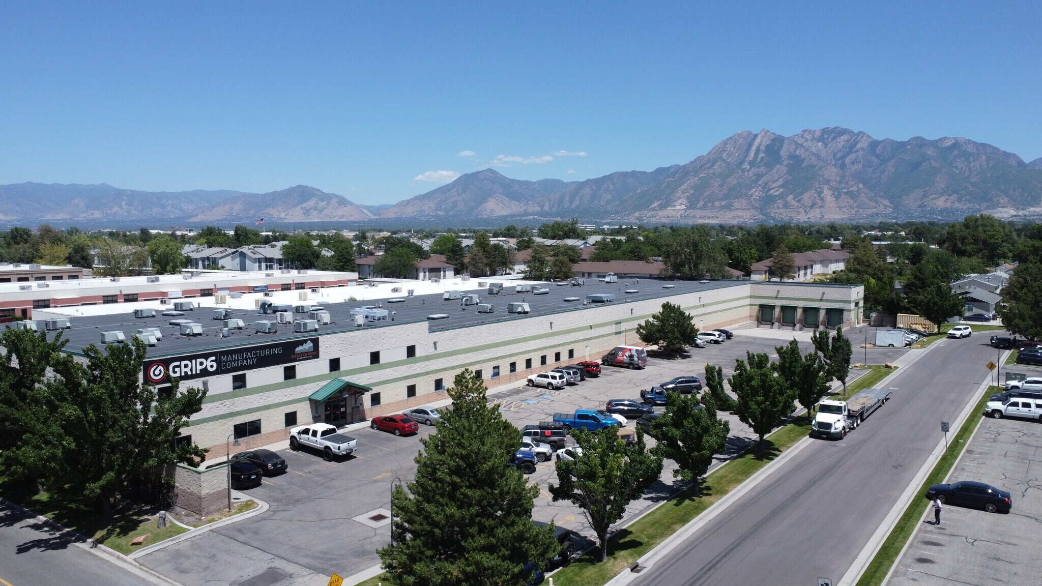 7037 S High Tech Dr, Midvale, UT à vendre Photo du bâtiment- Image 1 de 31