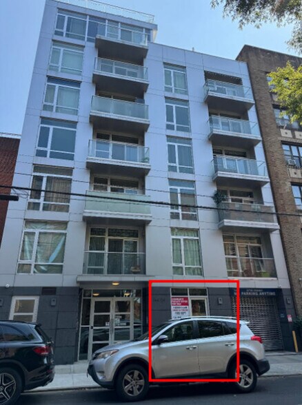 144-38 35th Ave, Flushing, NY à vendre - Photo du bâtiment - Image 1 de 6