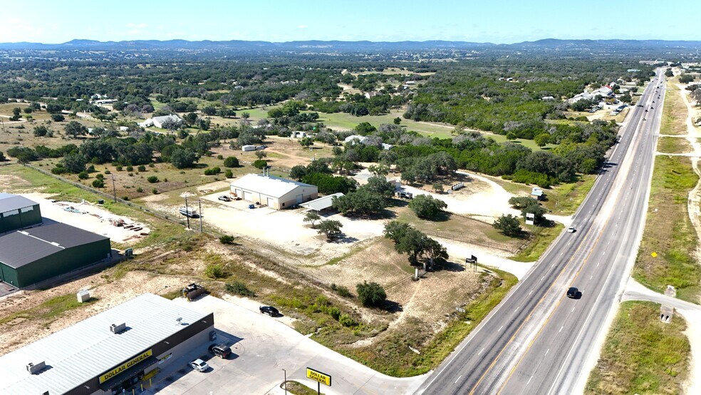 3848 State Highway 16 S, Bandera, TX à vendre - Photo du bâtiment - Image 3 de 23