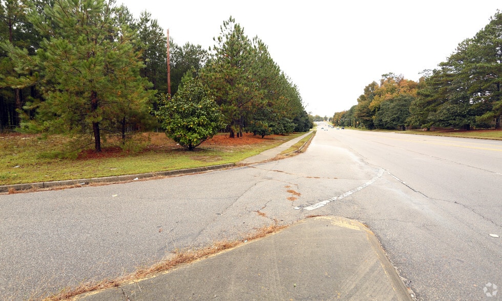 2175 W Dekalb St, Camden, SC à louer - Photo du bâtiment - Image 3 de 5