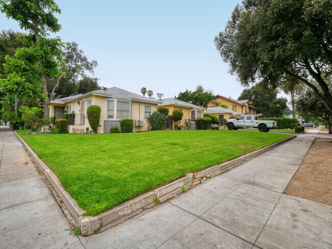 Plus de détails pour 917-933 N MARENGO AVE – Multi-résidentiel à vendre, Pasadena, CA