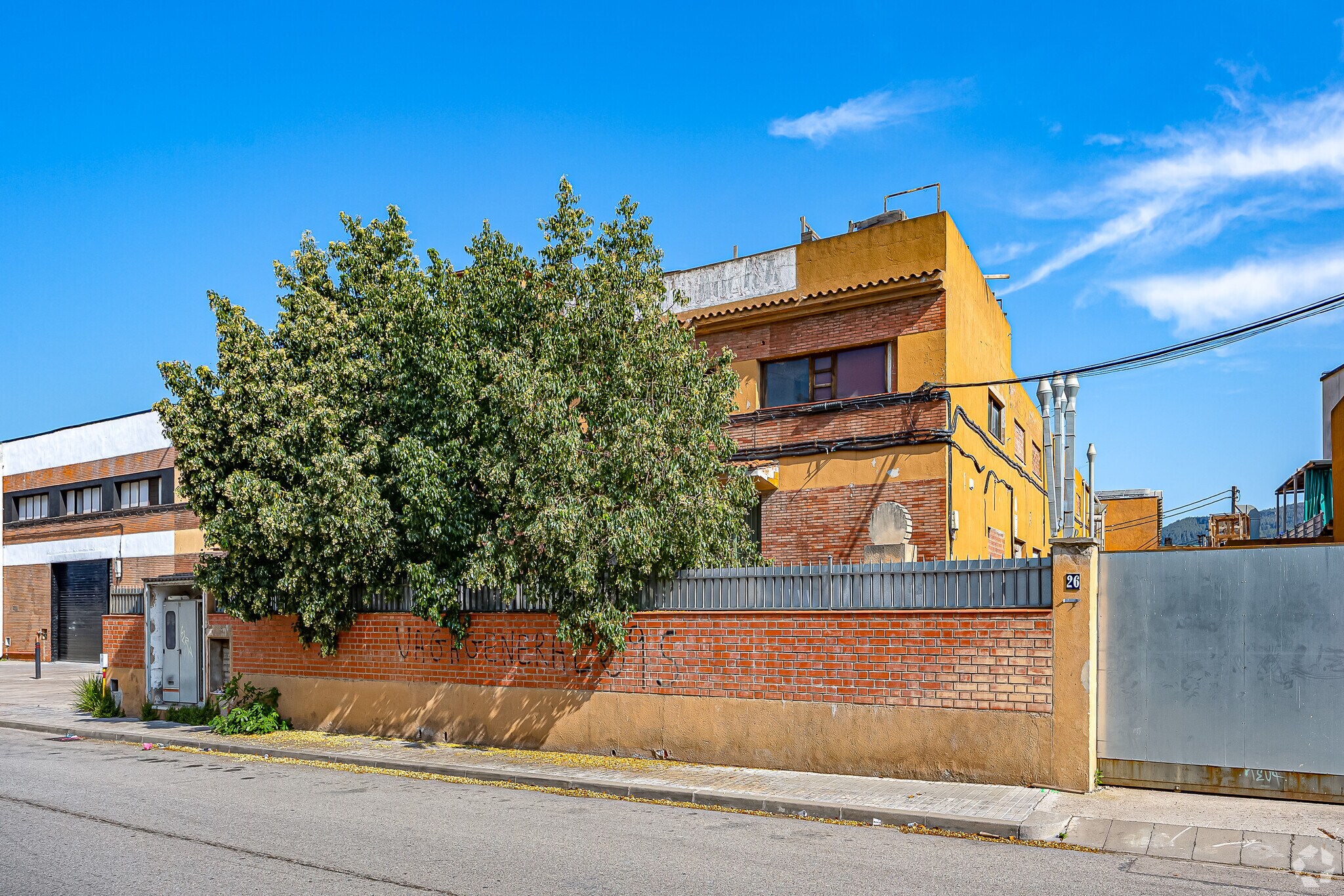 Industriel dans Sant Andreu de la Barca, Barcelona à vendre Photo du bâtiment- Image 1 de 19