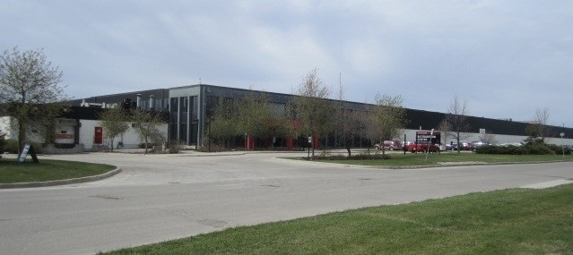 630 Kernaghan Ave, Winnipeg, MB for lease Primary Photo- Image 1 of 2