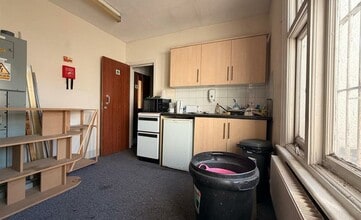 25 High St, Wickford for lease Interior Photo- Image 2 of 6