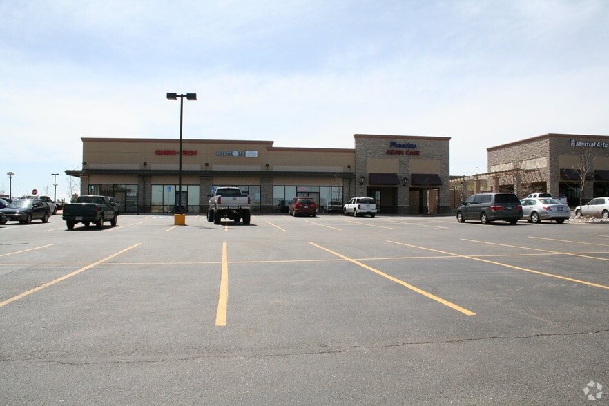 6020-6240 S Gun Club Rd, Aurora, CO for lease - Building Photo - Image 2 of 3