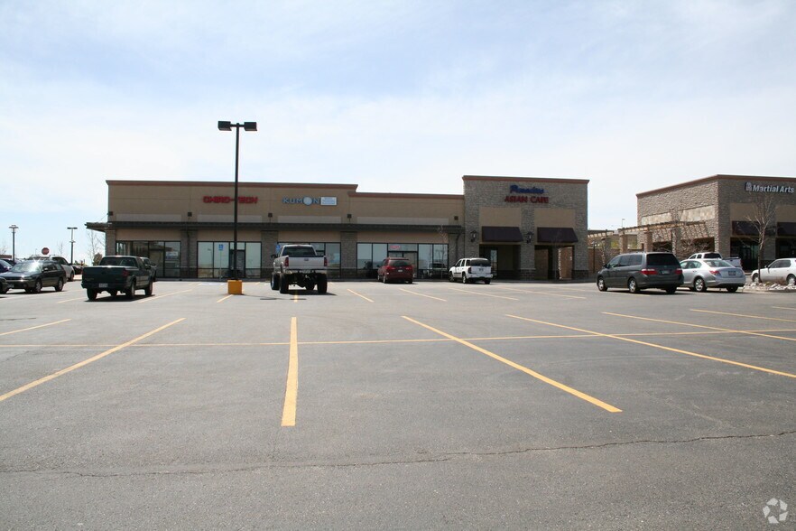 6020-6240 S Gun Club Rd, Aurora, CO à louer - Photo du bâtiment - Image 2 de 3