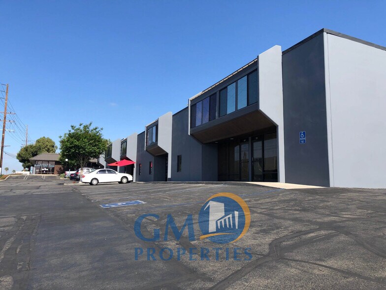 705-867 W Lambert Rd, Brea, CA à louer - Photo du bâtiment - Image 3 de 9