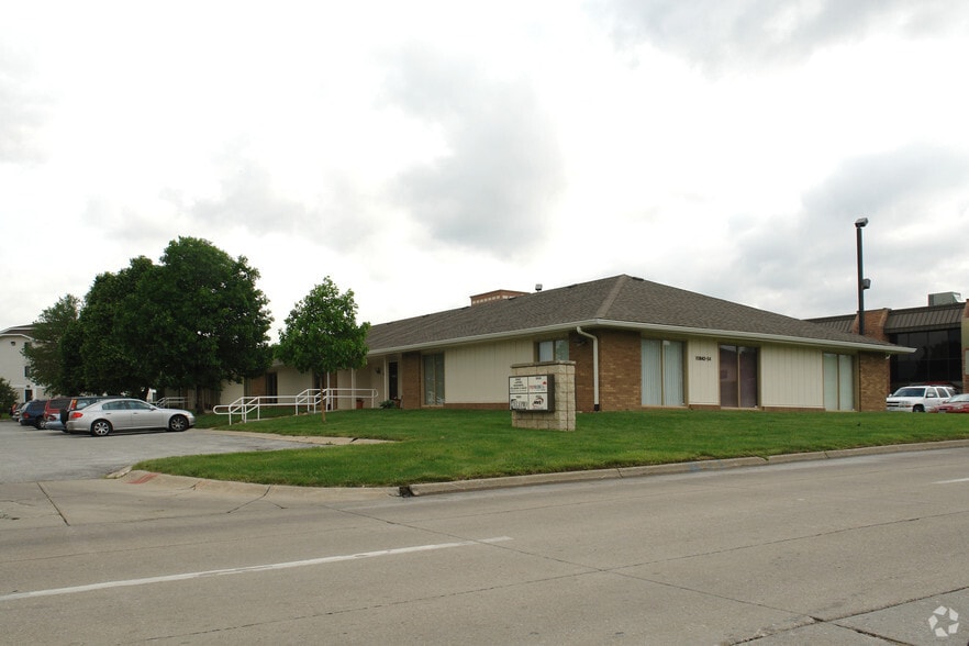 10842-10854 John Galt Blvd, Omaha, NE for sale - Building Photo - Image 3 of 12