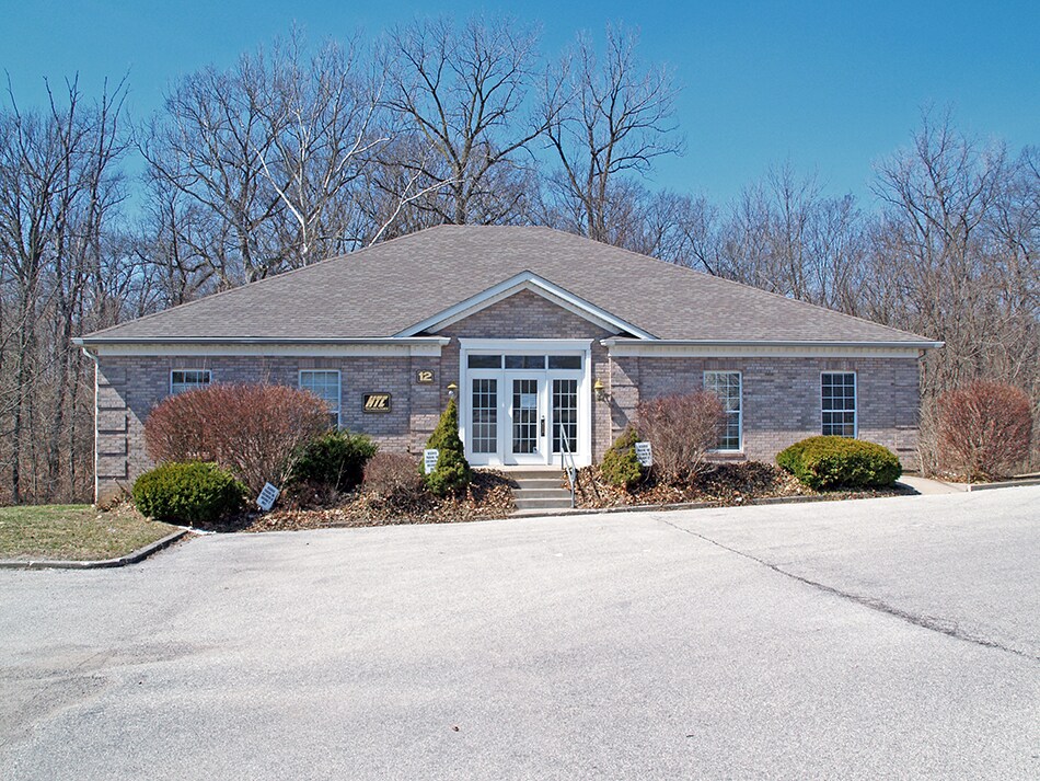 12 Emerald Ter, Swansea, IL à louer Photo principale- Image 1 de 7