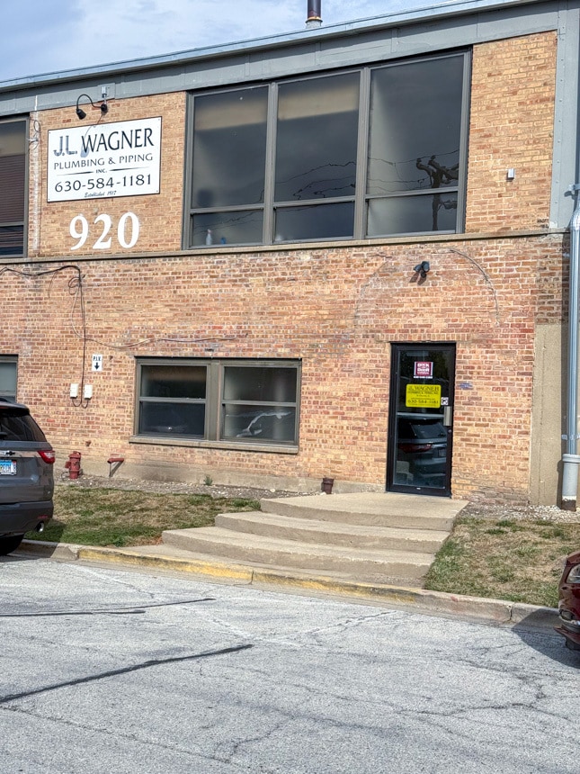 920 Cedar Ave, St Charles, IL for lease Interior Photo- Image 1 of 36