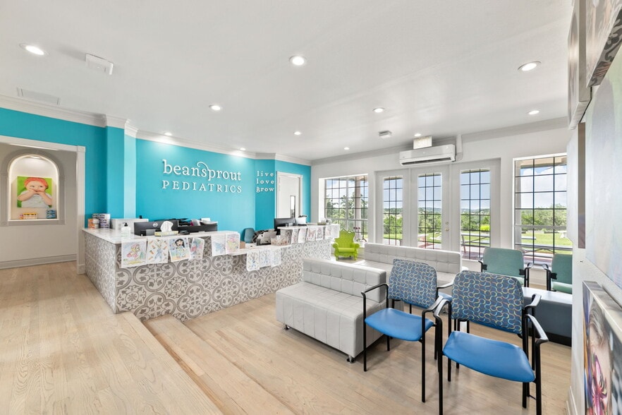 20424 Haystack Cv, Spicewood, TX for sale - Lobby - Image 2 of 4