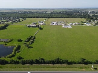 Plus de détails pour 509 Frontage Rd, Iowa, LA - Terrain à vendre