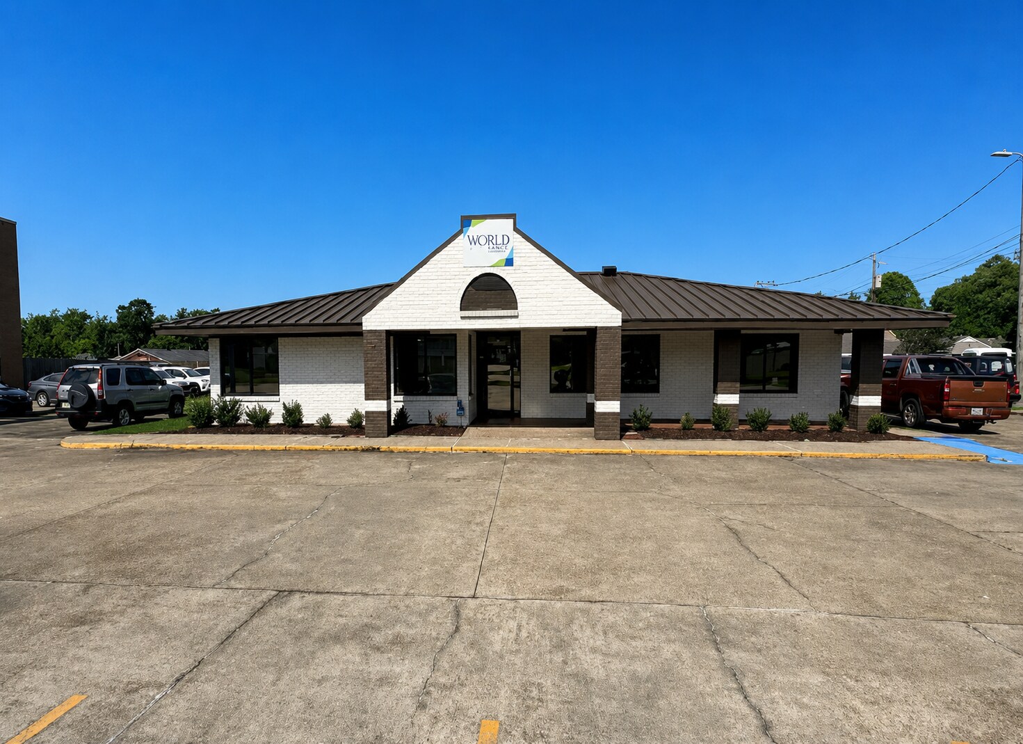 3100 Lake St, Lake Charles, LA for lease Building Photo- Image 1 of 2