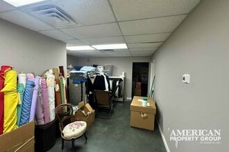 4535-4557 Northgate Ct, Sarasota, FL à louer Photo intérieure- Image 2 de 4