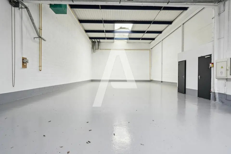 Industrial in Bonneuil-sur-Marne for lease Interior Photo- Image 1 of 9