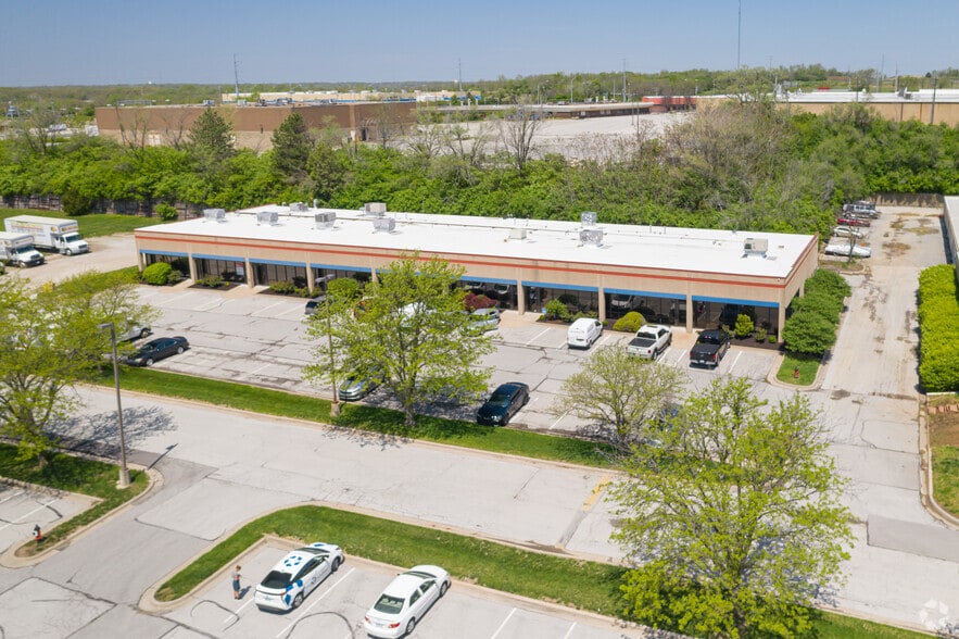 9570-9588 Marion Rdg, Kansas City, MO à louer - Aérien - Image 3 de 6