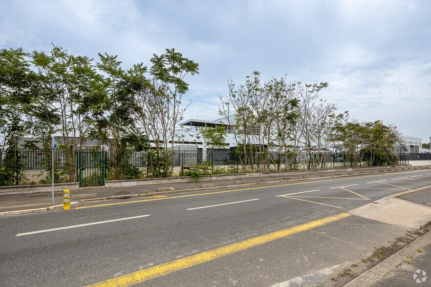 Flex dans Gennevilliers à louer - Photo du bâtiment - Image 2 de 2