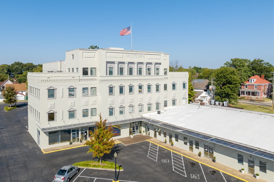 920 Frederica St, Owensboro, KY for lease - Building Photo - Image 1 of 5