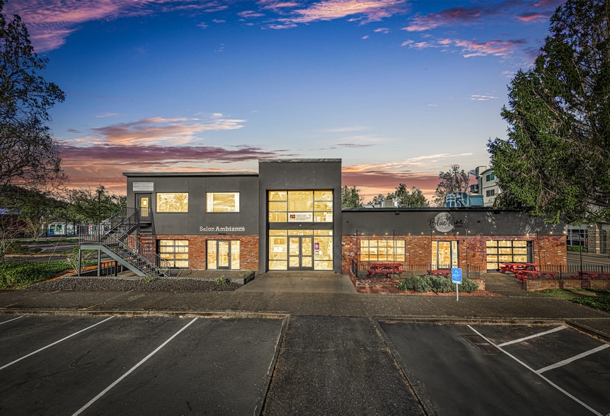 124-138 NE 3rd St, Gresham, OR for sale - Building Photo - Image 1 of 17