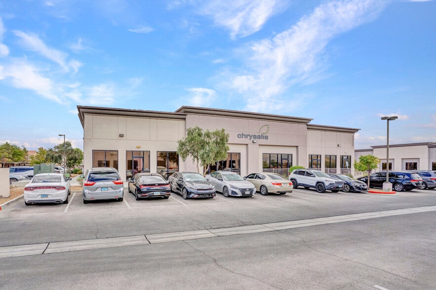 3460 W Cheyenne Ave, North Las Vegas, NV for sale - Building Photo - Image 2 of 11