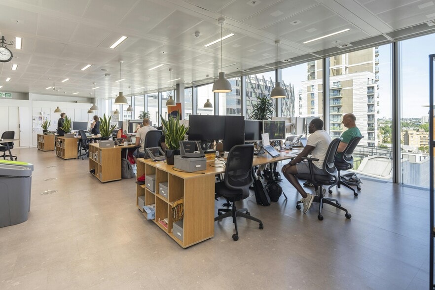 37 North Wharf Rd, London for lease - Building Photo - Image 3 of 28