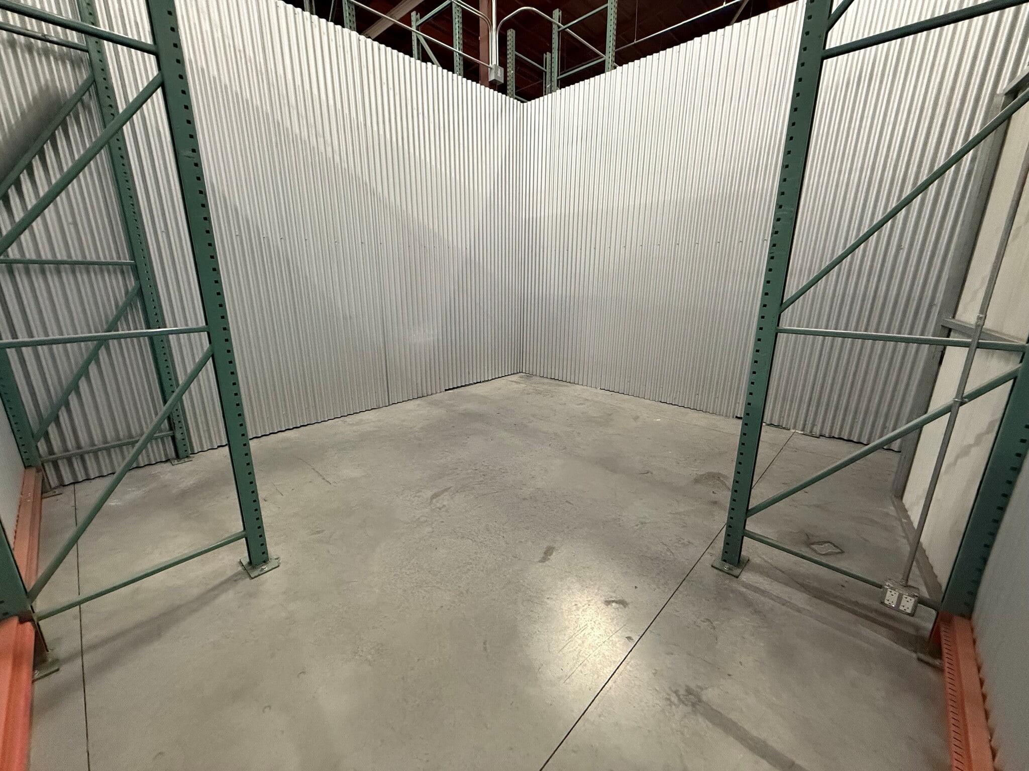 4901-4911 Central Ave, Richmond, CA à louer Photo intérieure- Image 1 de 3