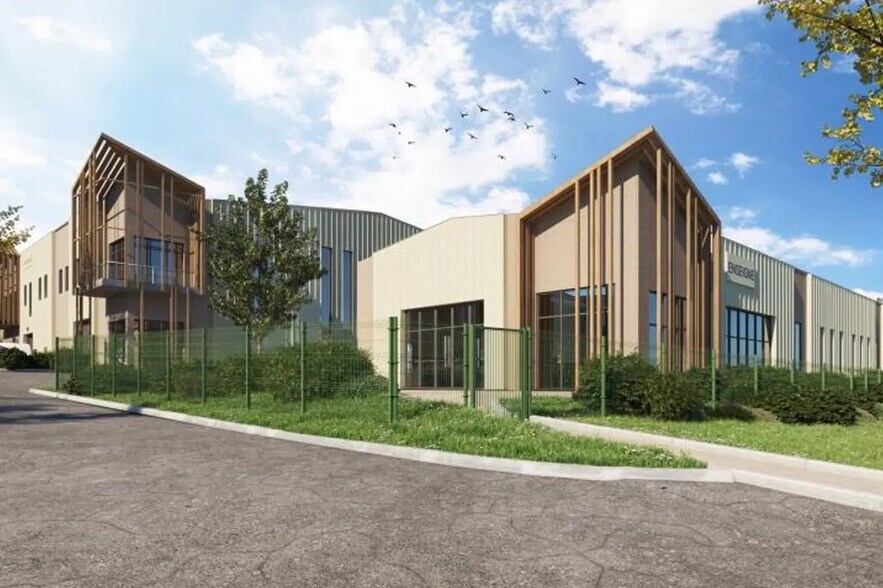 Local d'activités dans Ennery à vendre - Photo du bâtiment - Image 2 de 6