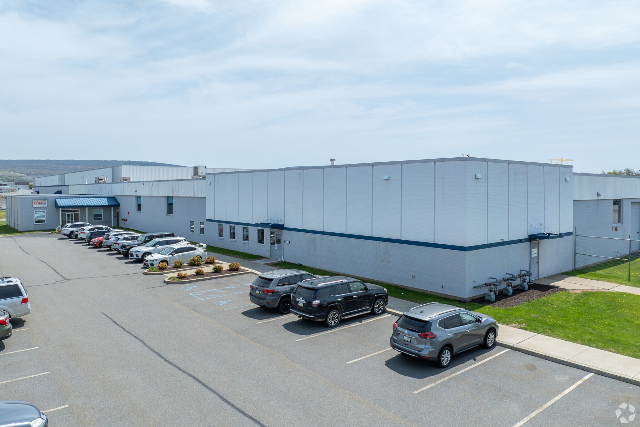 100 Keystone Industrial Park, Dunmore, PA for lease Primary Photo- Image 1 of 9