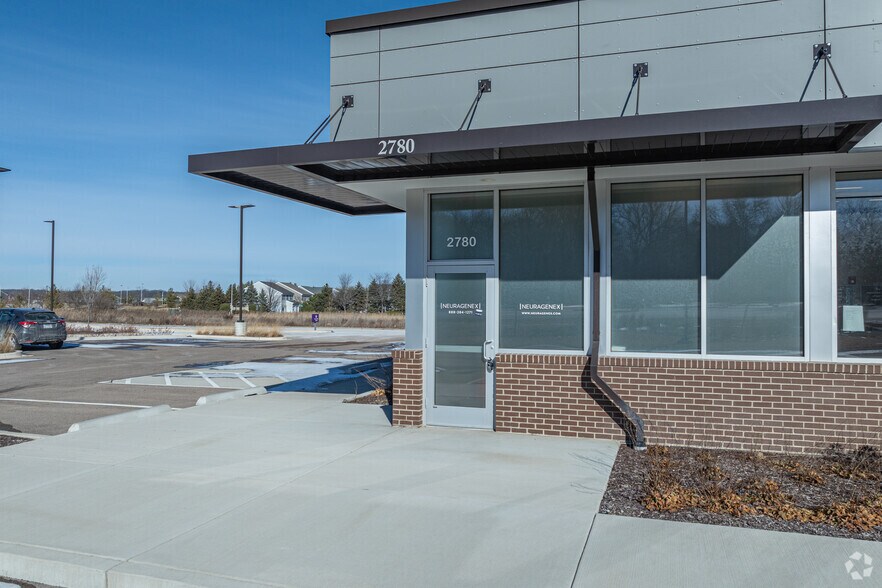 2780 W Main St, St Charles, IL à vendre - Photo du bâtiment - Image 3 de 4