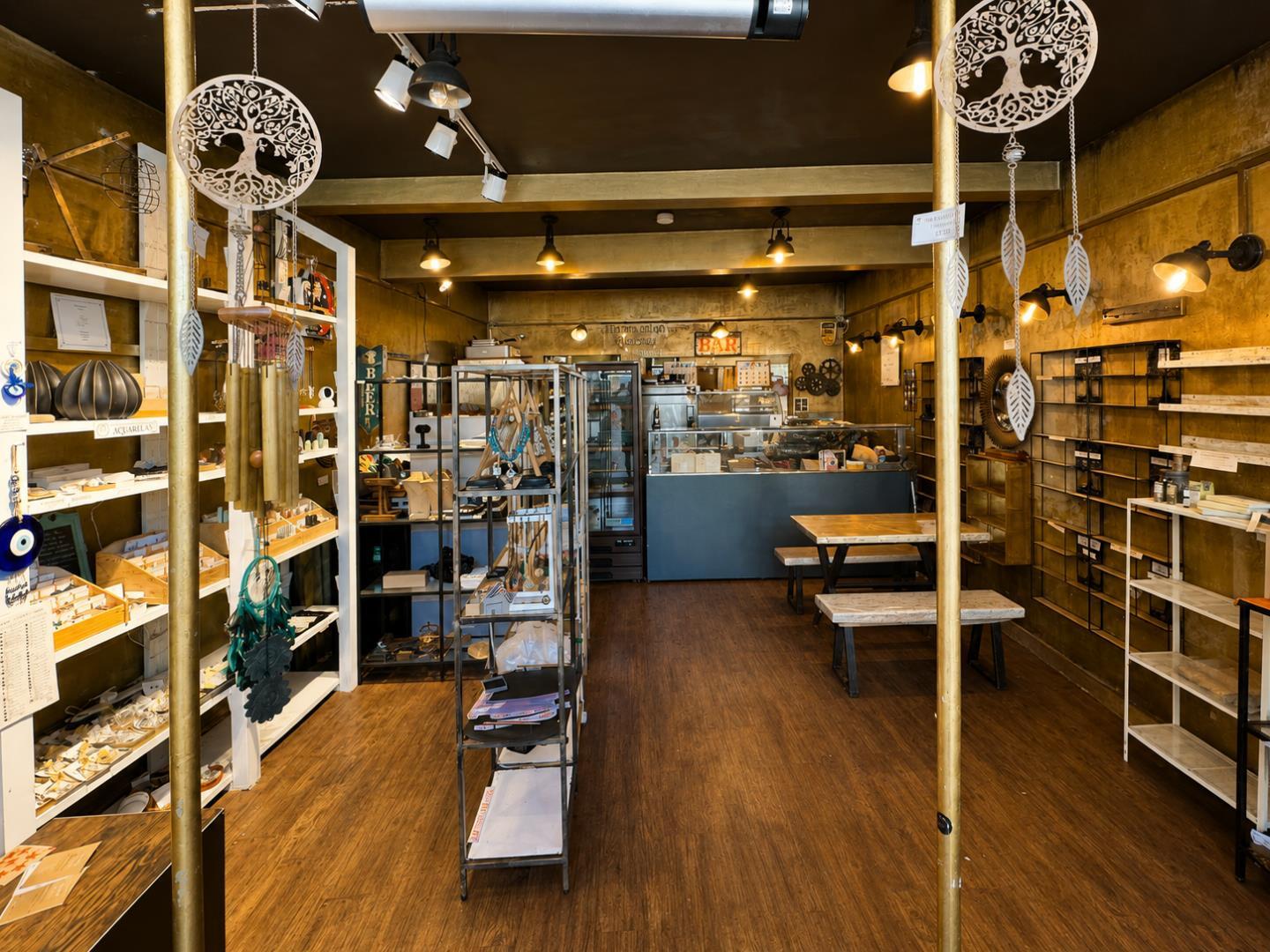 52 Northfield Ave, London for lease Interior Photo- Image 1 of 3