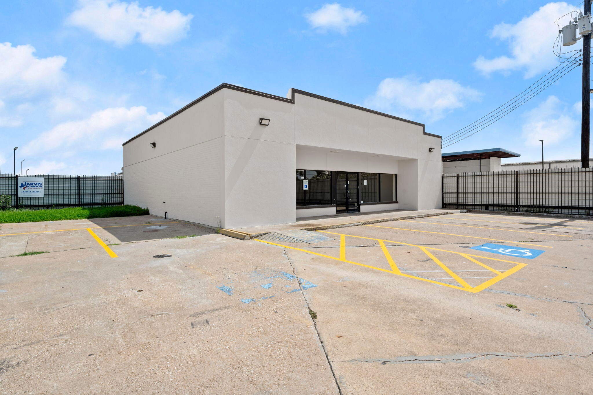 5718 W 34th St, Houston, TX for lease Primary Photo- Image 1 of 2