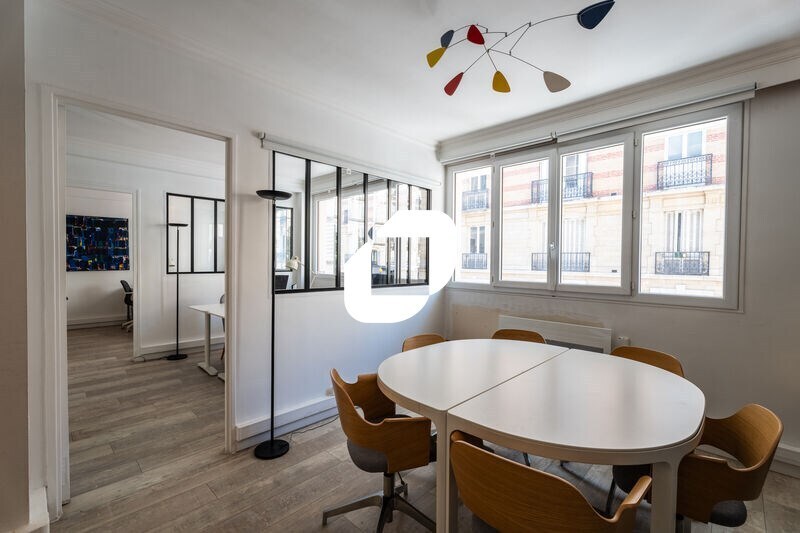 Bureau dans Neuilly-sur-Seine à louer - Photo intérieure - Image 3 de 16