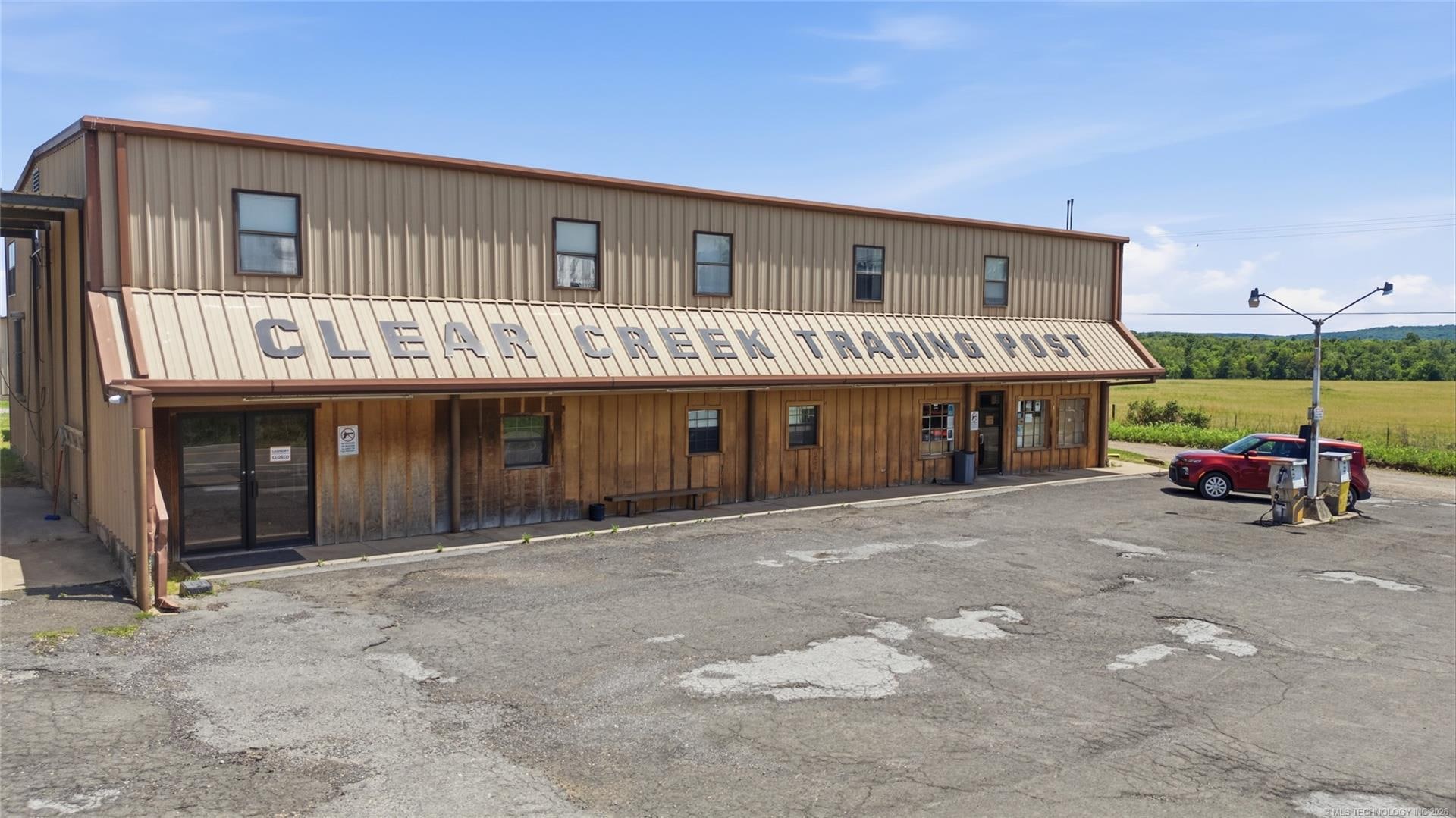 15994 N Clear Creek Rd, Hulbert, OK for sale Primary Photo- Image 1 of 7
