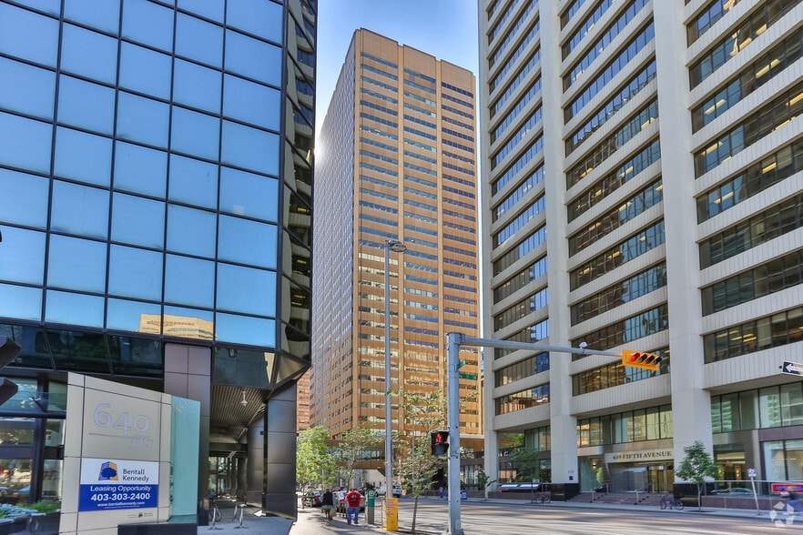605 5th Ave SW, Calgary, AB for lease - Building Photo - Image 2 of 24