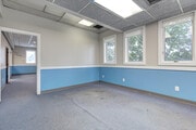 1575 Hillside Ave New Hyde-large-004-015-Office Space-1500x1000-72dpi