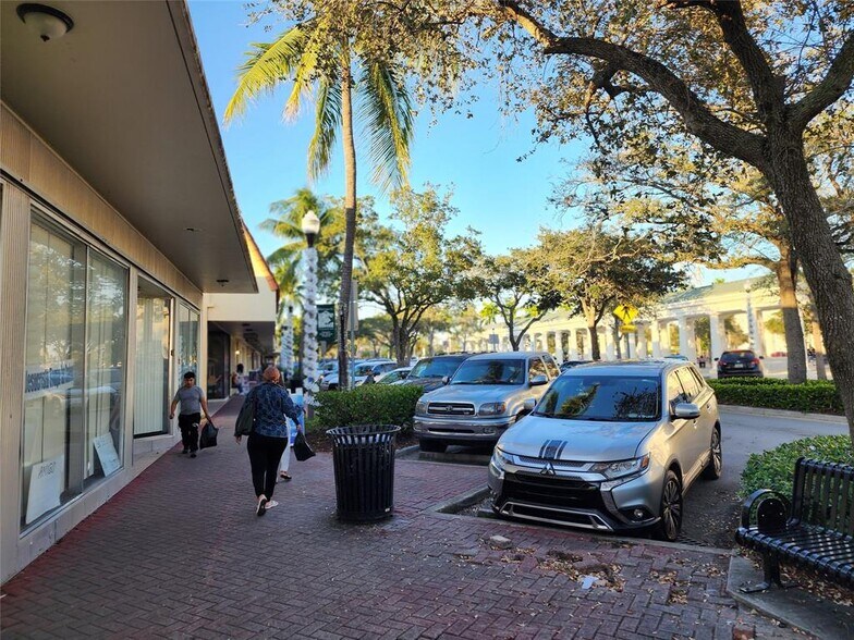 216 Washington Ave, Homestead, FL à vendre - Photo du bâtiment - Image 3 de 15