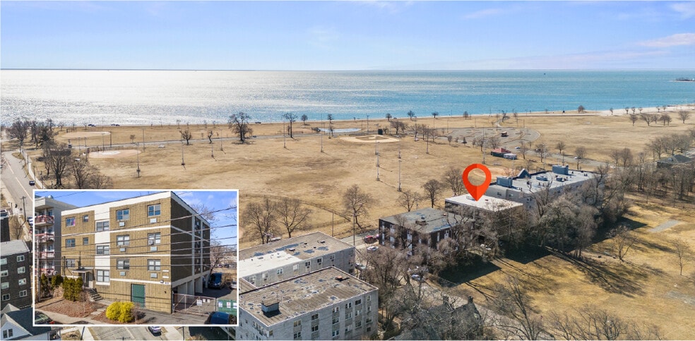 832 Atlantic St, Bridgeport, CT à vendre - Photo du bâtiment - Image 1 de 16