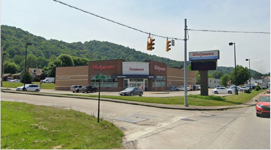 1021 3rd St, New Martinsville, WV for lease Primary Photo- Image 1 of 2