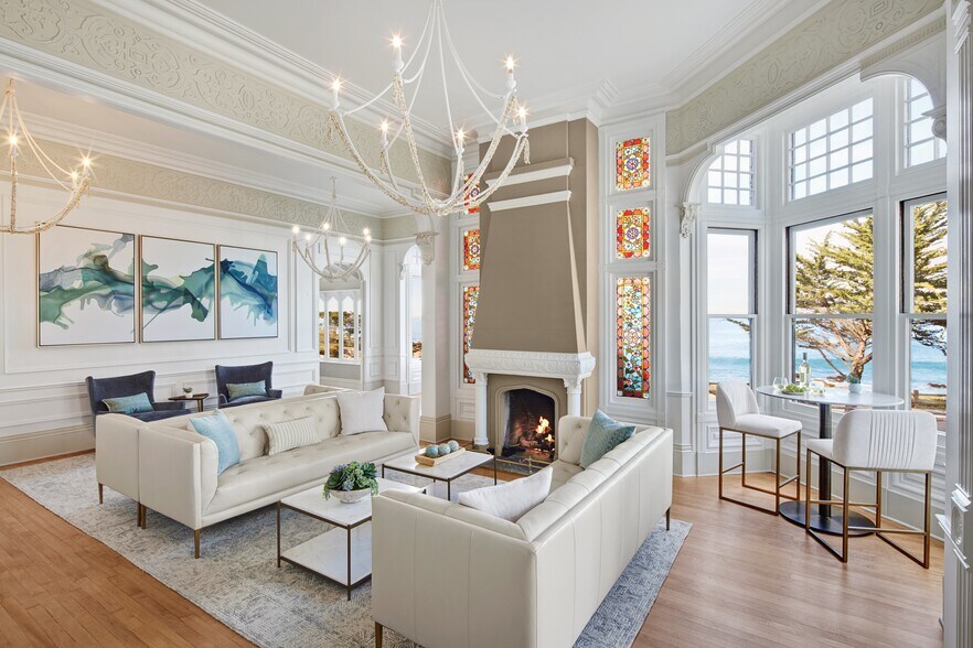 301 Ocean View Blvd, Pacific Grove, CA for sale - Lobby - Image 2 of 5