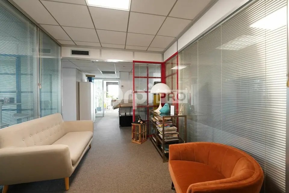 Bureau dans Lyon à louer Photo intérieure- Image 1 de 25