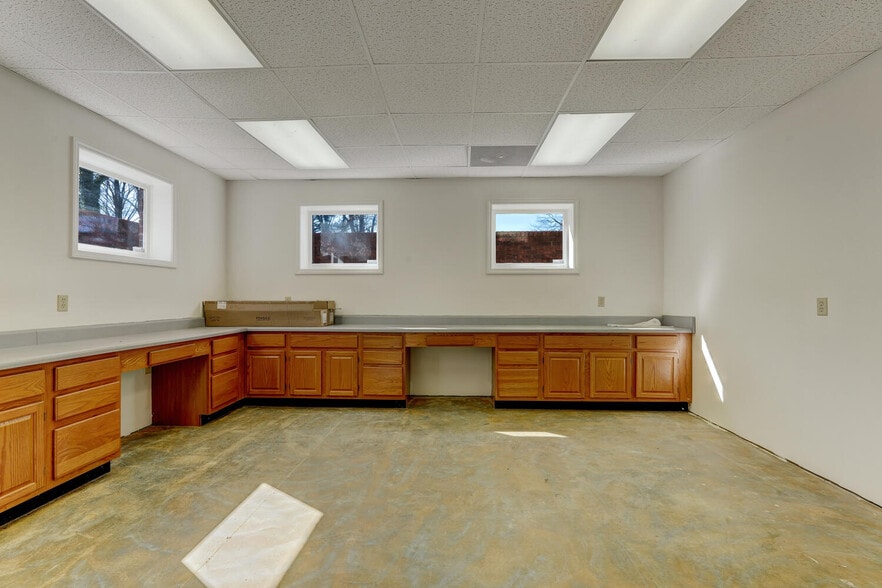 601 W Harrison St, Reidsville, NC for sale - Building Photo - Image 3 of 33