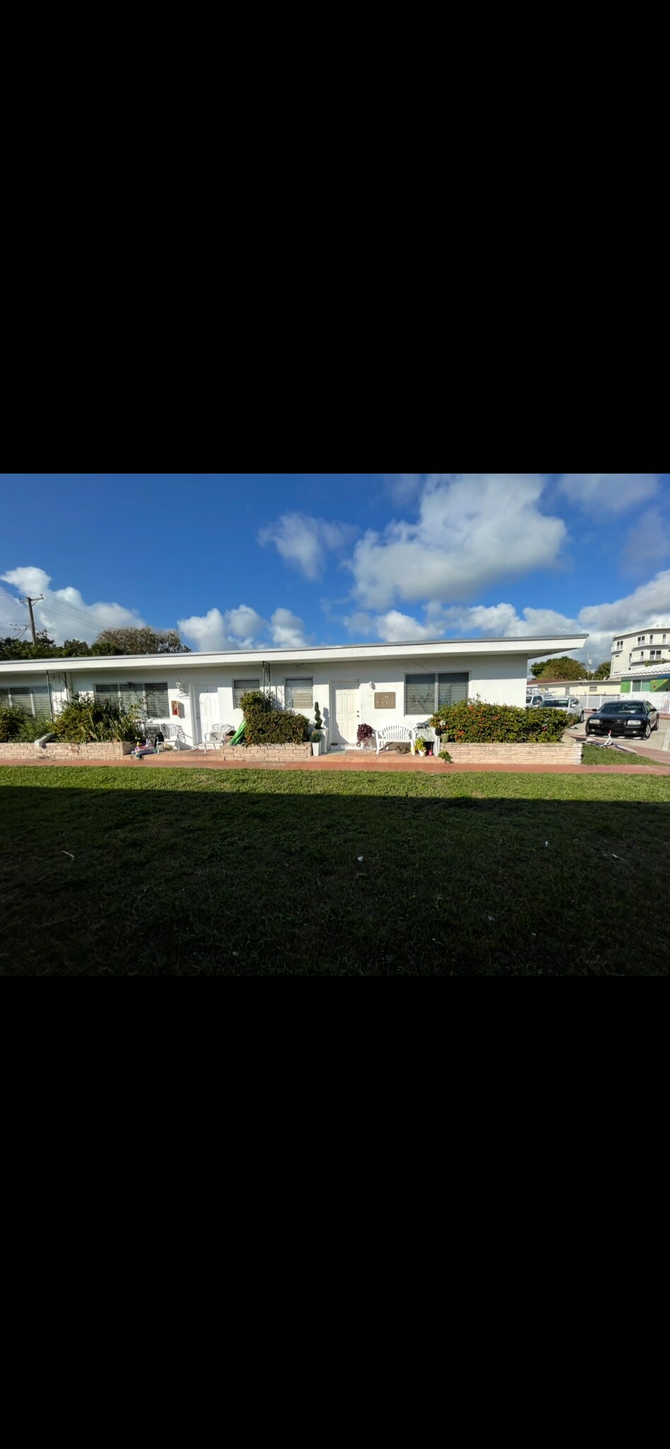 Immeuble residentiel dans Miami Beach, FL à vendre Photo du bâtiment- Image 1 de 1